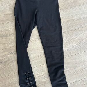Garage Women’s Black Lace Tie In Back Leggings Size Small Petite